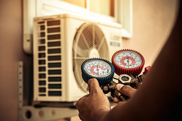 Professional Hvac technician working in Salem, VA
